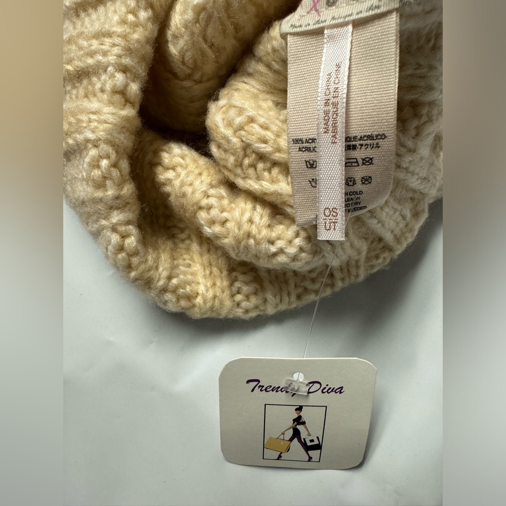 FREE People Harlow Cable-knit Cream Beanie Hat Retail $35 - Picture 5 of 6